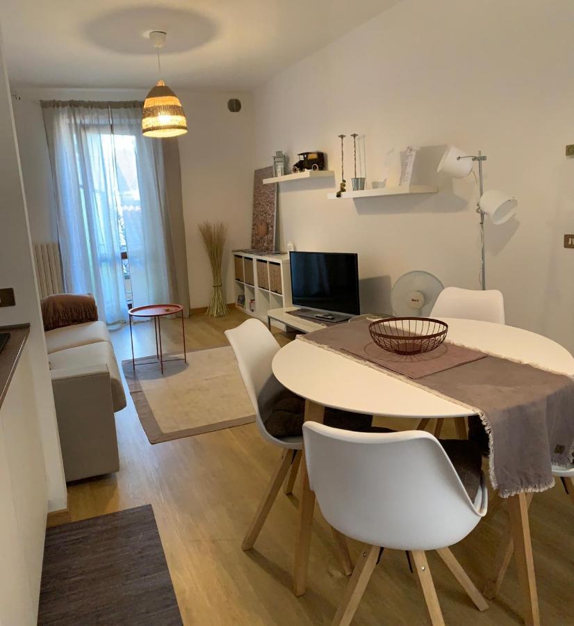 Clo Apartment ตอสโกลาโน มาแดร์โน ภายนอก รูปภาพ