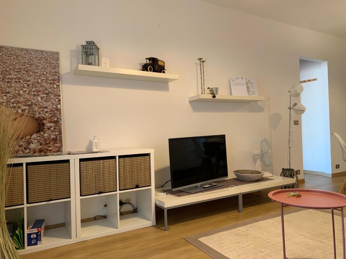 Clo Apartment ตอสโกลาโน มาแดร์โน ภายนอก รูปภาพ
